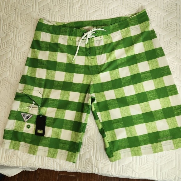 Columbia PFG Shorts Mens Green and White Checkered Performance Fishing sports - Picture 1 of 12